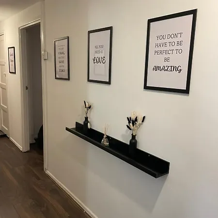 Lovely 2Bedroom 4Mins From Wimbledon Station London Exterior photo