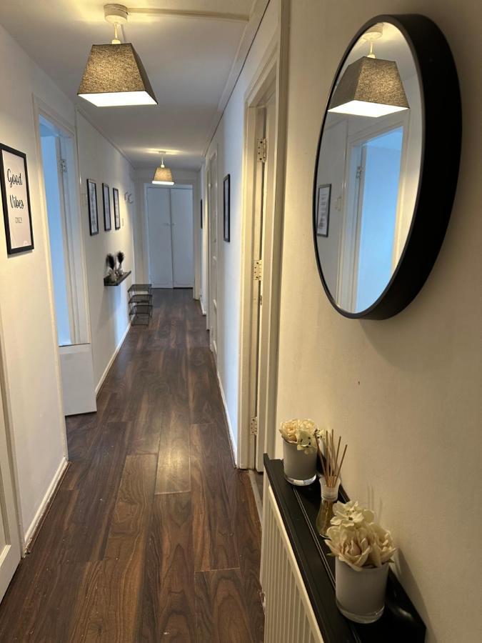Apartamento Lovely 2bedroom 4mins From Wimbledon Station *
