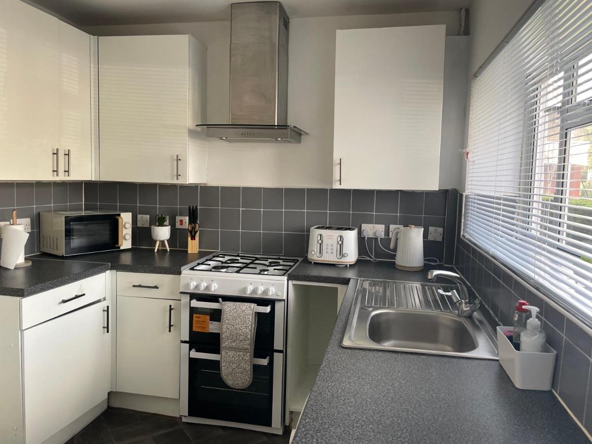 Lovely 2bedroom 4mins From Wimbledon Station Londres