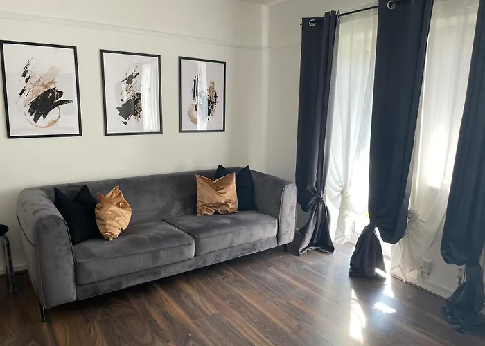 Lovely 2Bedroom 4Mins From Wimbledon Station