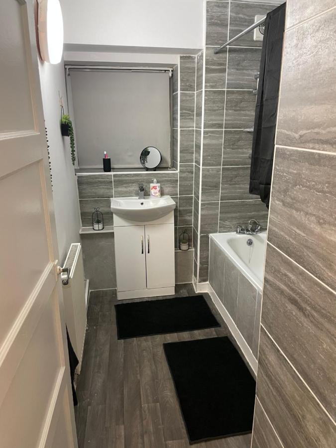 Apartment Lovely 2bedroom 4mins From Wimbledon Station *