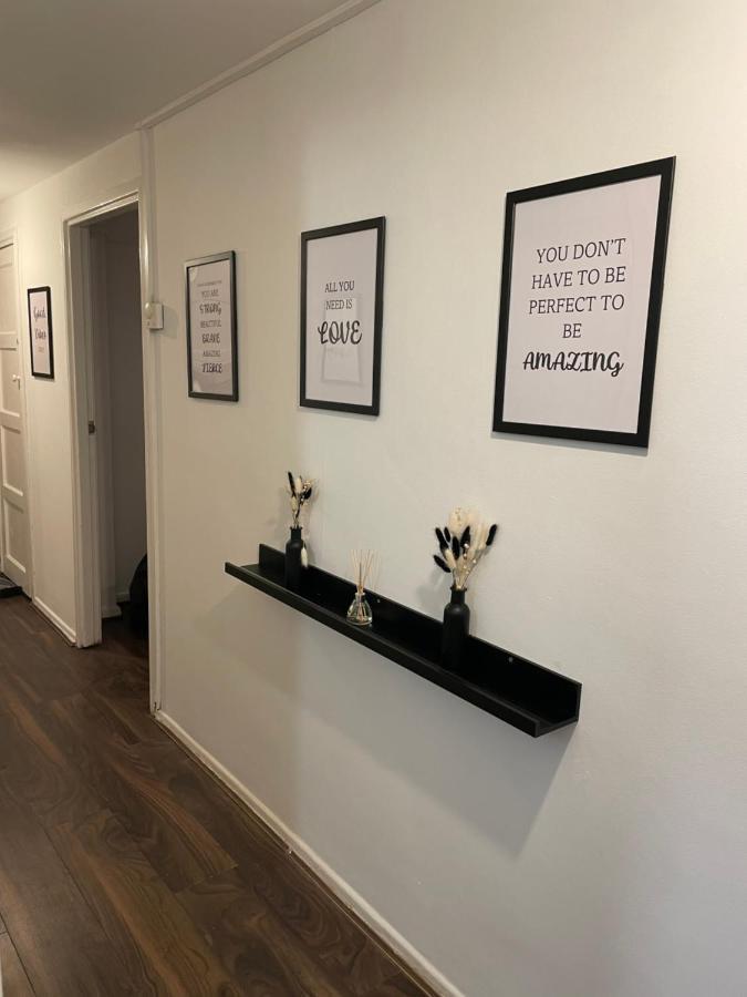 Lovely 2bedroom 4mins From Wimbledon Station Apartment London