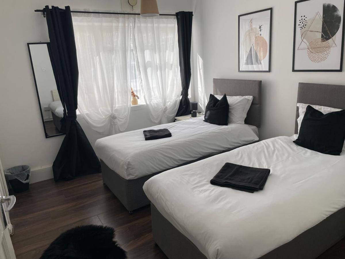 Apartment Lovely 2bedroom 4mins From Wimbledon Station London